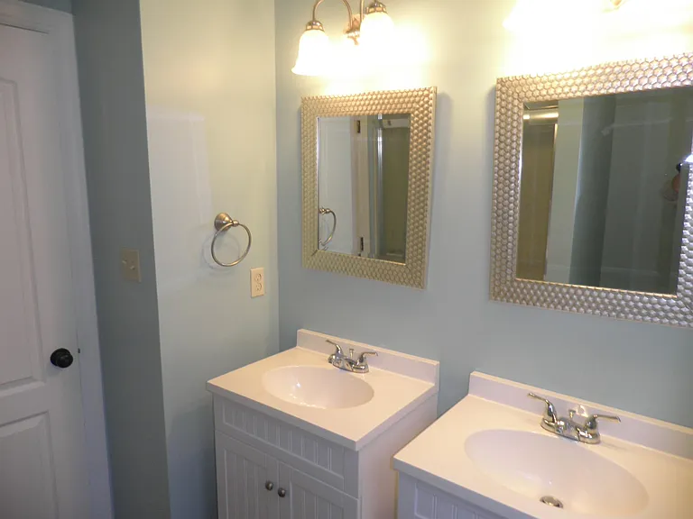 1207 Silverhill Ct — Photo 18