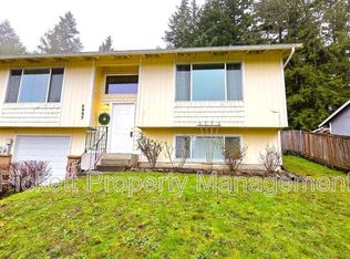 8995 Hoot Ridge Ln NW, Silverdale, WA 98383