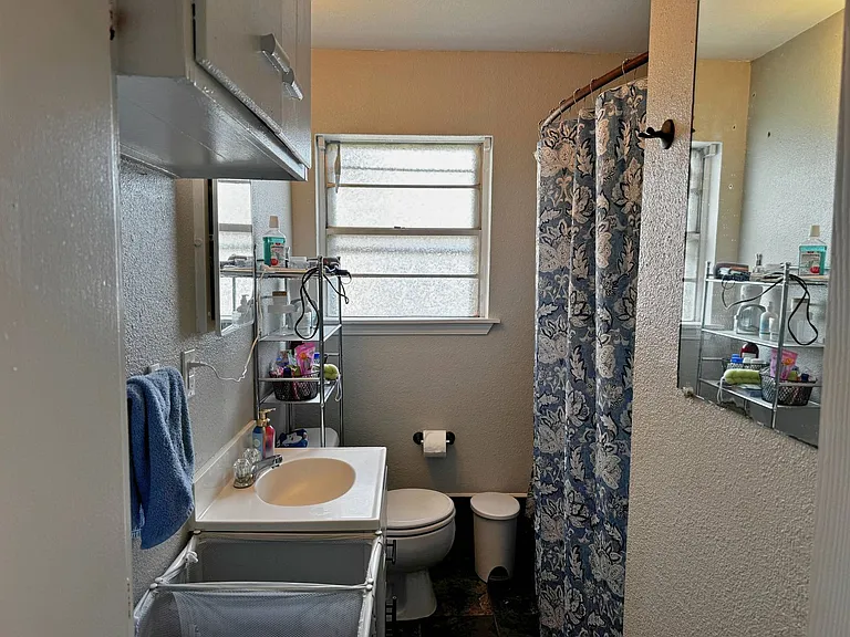 1609 Sunnyside Ln — Photo 15
