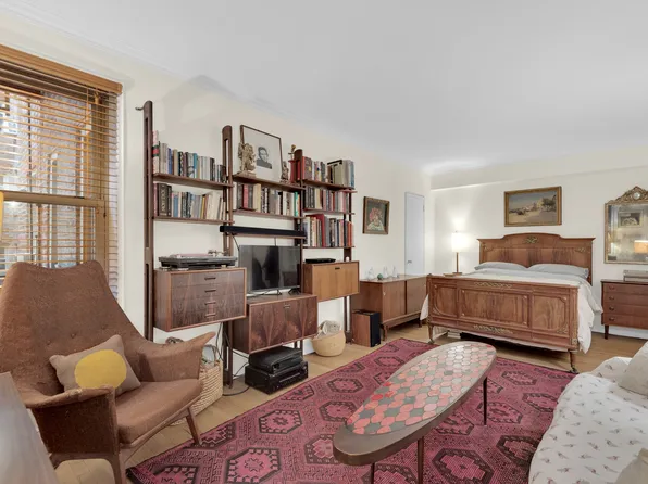 9425 Shore Road image 1 of 9