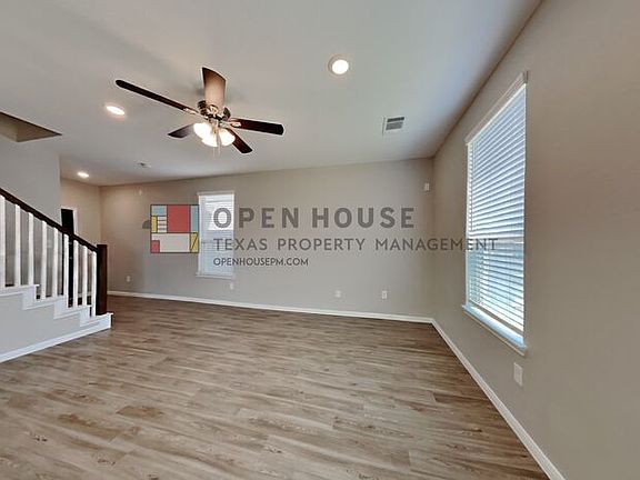 5th image of 1032 Laguna Cove Dr