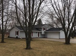 5511 Alburg Ave, Racine, WI 53406