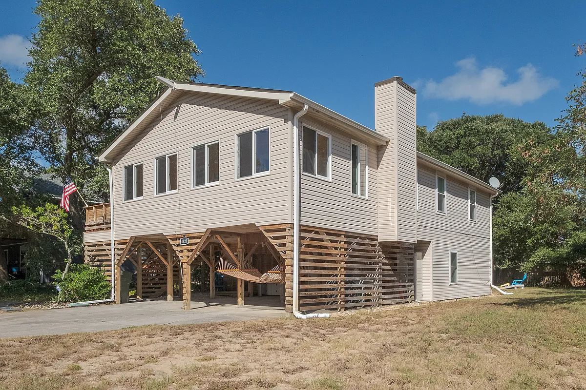 Building Photo - 4327 S Hammerhead Dr