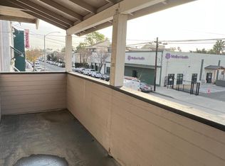 1209 E 4th St, Long Beach, CA 90802