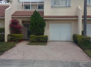 9935 NW 43rd Ter, Doral, FL 33178