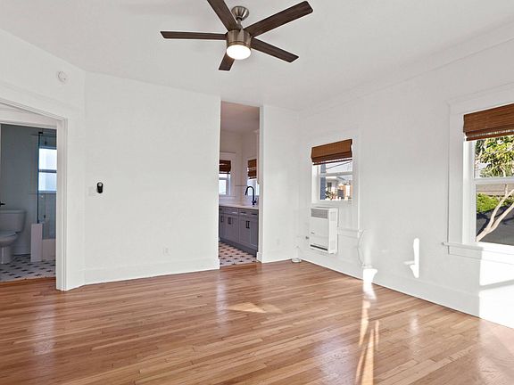 4th image of 300 San Juan Ave APT 11