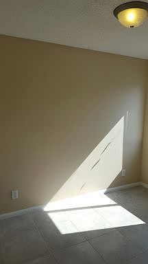 4th image of 1110 S Kenmore Ave APT 5