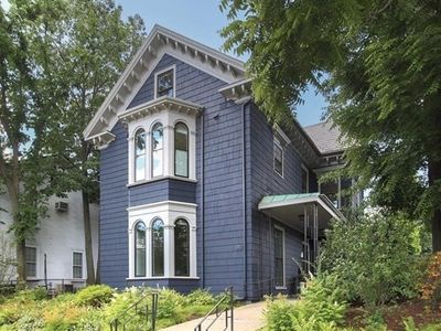 380 Washington St, Brookline, MA, 02445