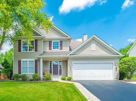 2nd image of 615 Fieldcrest Dr