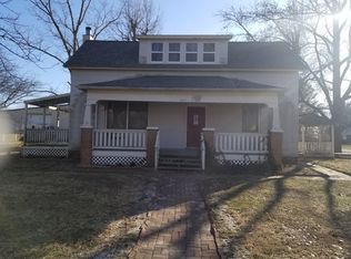 207 W Mascoutah St, Okawville, IL 62271