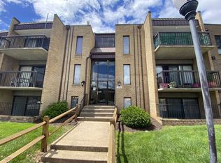 7598 Gales Ct APT 001, Manassas, VA 20109