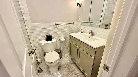 Rented by HOLTON REAL ESTATE INC.