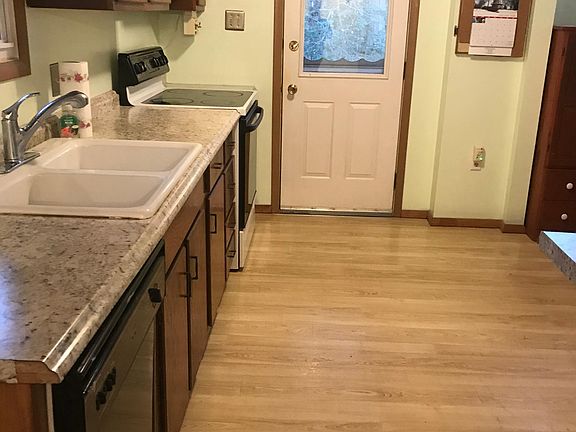 4th image of 31157 Beaver Cir