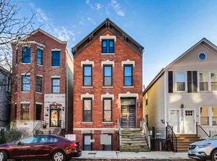 1369 W Crystal St APT 4, Chicago, IL 60642