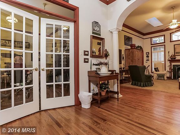 4th image of 2667 Brook Valley Rd