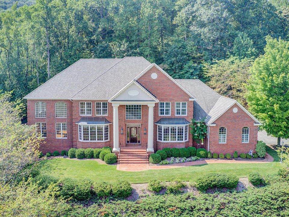 1st image of 6764 Hidden Woods Dr