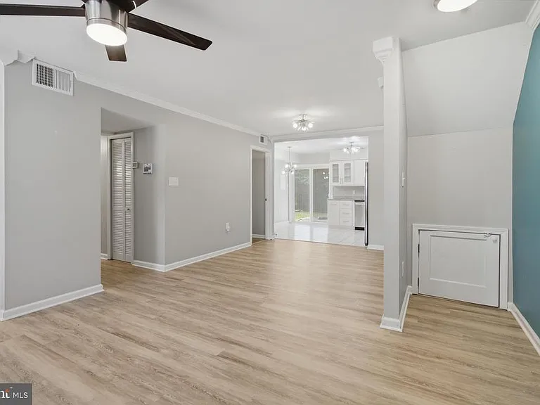 3833 Lansdale Ct #82 — Photo 9