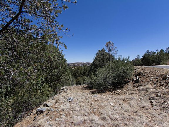 2nd image of 334 Fox Hollow Cir