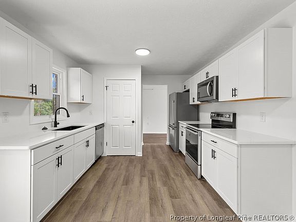 5th image of 5490 Lindale Ct