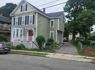 205 Stackpole St, Lowell, MA 01852