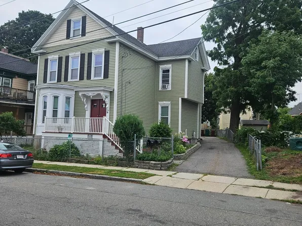 205 Stackpole St, Lowell, MA 01852