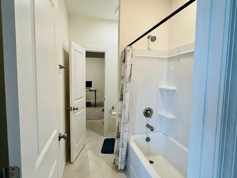 2521 Macy Grove Ln — Photo 38