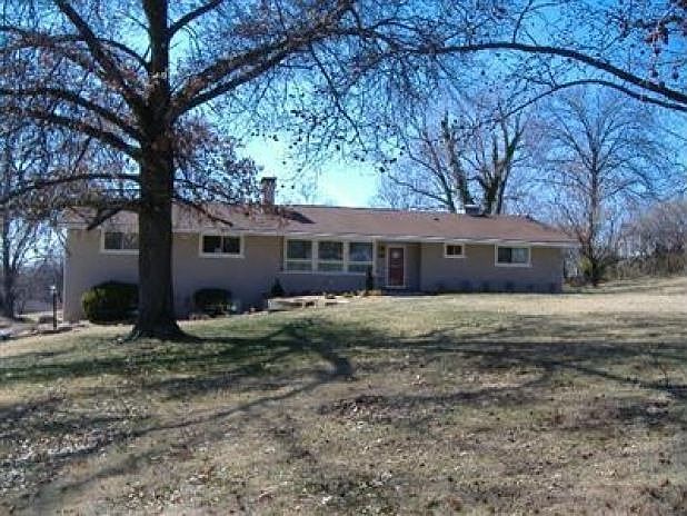 1st image of 3069 Brookwood Dr