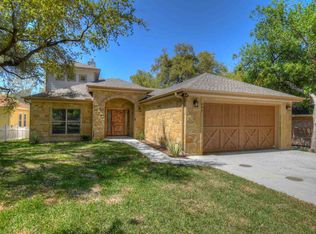403 Robinhood Ln, Marble Falls, TX 78654