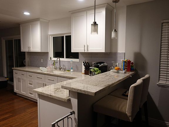 3rd image of 2628 Bernwood St