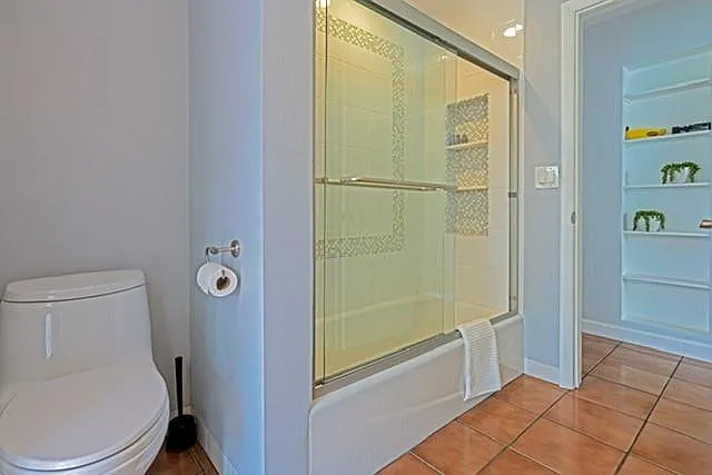 1311 SW 56th Ave — Photo 13