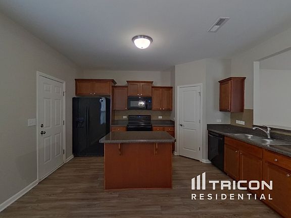 5th image of 2648 Andes Dr