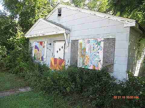 15742 Grayfield