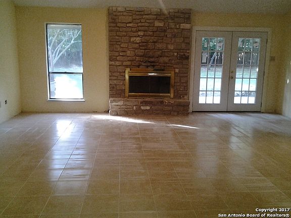 5th image of 226 Bentwood Dr