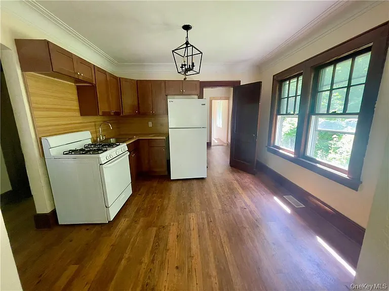4 Old Turnpike Rd — Photo 11