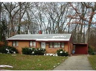 19381 Wedgewood Dr, South Bend, IN 46637