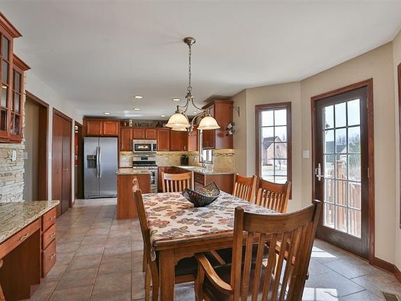 3rd image of 14055 W 93rd Pl