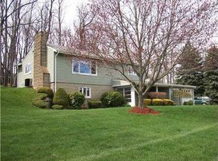 123 Meadow Ln, Belle Vernon, PA 15012