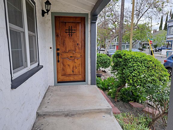 4th image of 418 E Saint James St