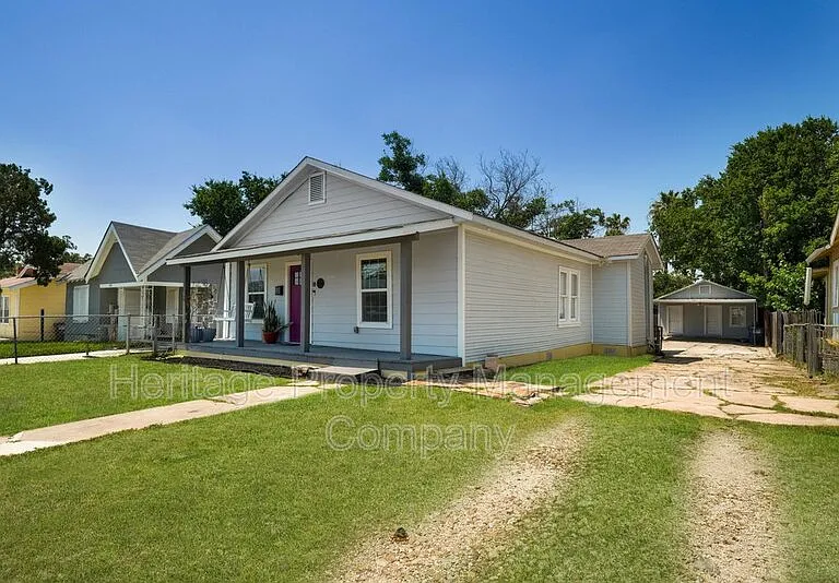 1031 Schley Ave — Photo 3