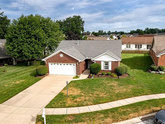 3rd image of 3875 Wedgefield Ct