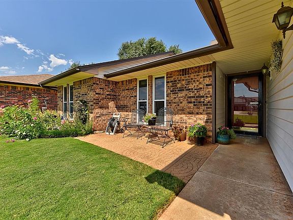 4th image of 10233 Glascow Dr