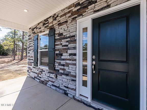 5th image of 318 Plainfield Drive