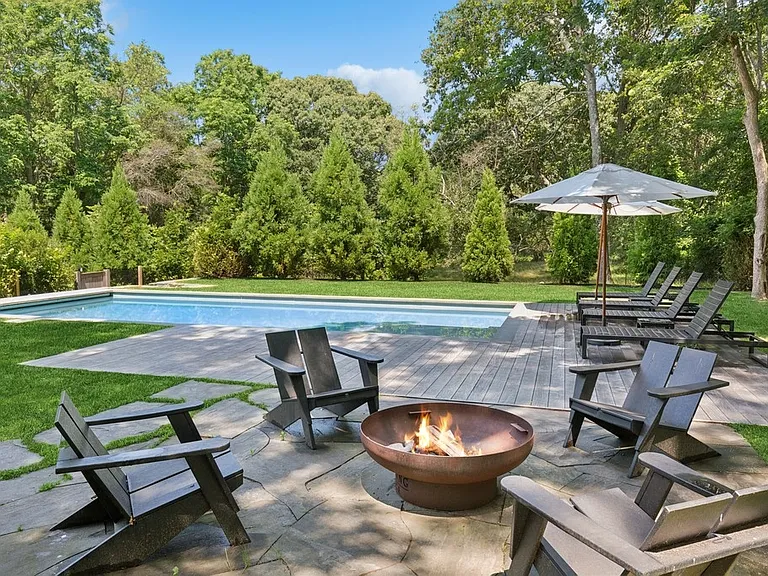 4 Great Circle Rd — Photo 24