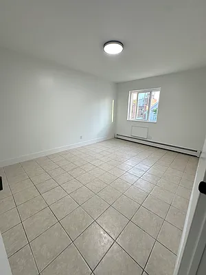 Rented by Capri Jet Realty Corp | media 12