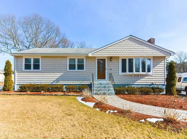 118 Chisholm Rd, Stoughton, MA 02072