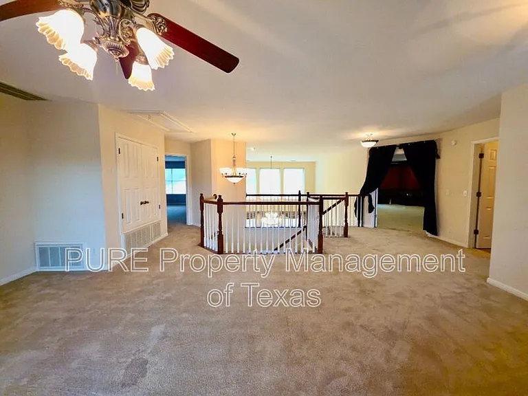 1103 Seton Hall Ln — Photo 19