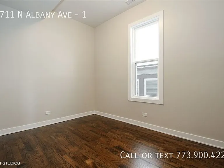1711 N Albany Ave #1 — Photo 8