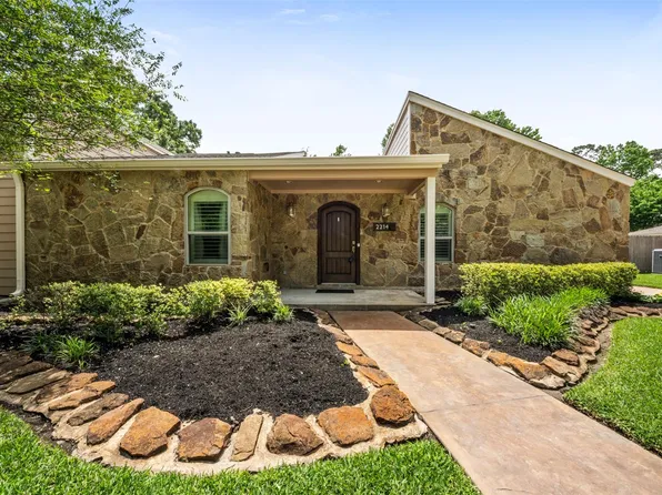 2214 Lakeville Dr, Humble, TX 77339