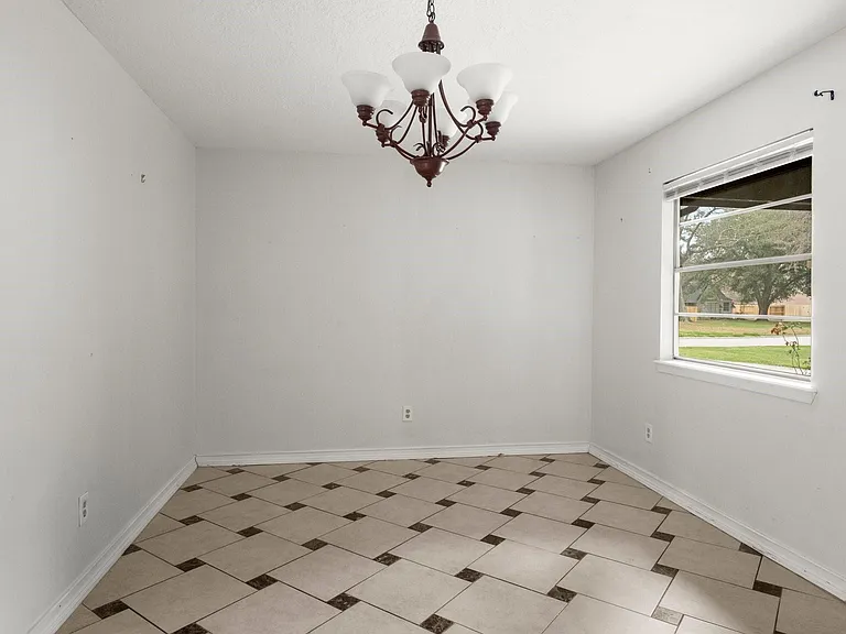 706 Shenandoah Dr — Photo 12