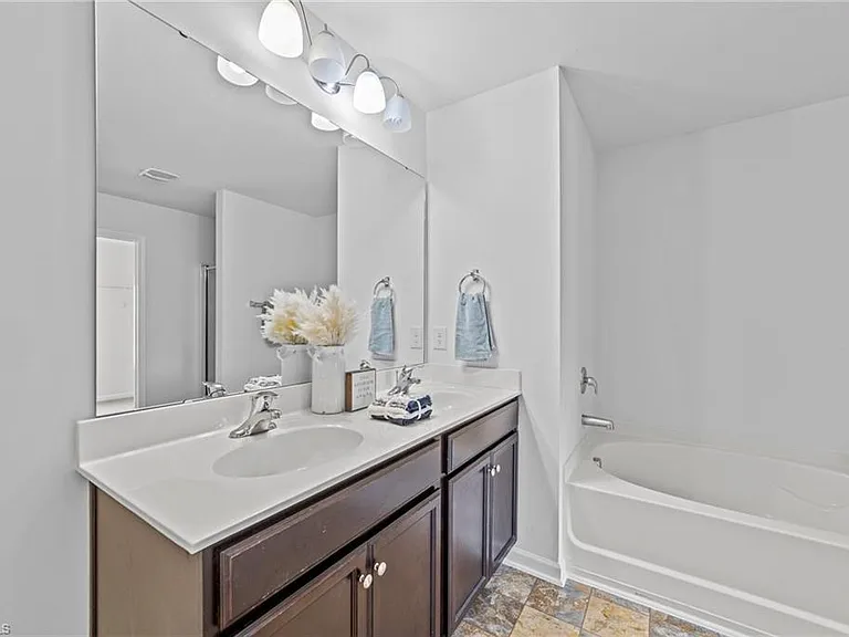 254 Sapphire Rd — Photo 23